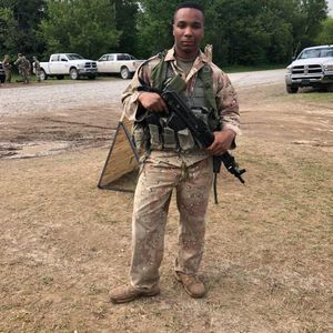 Meet your Posher, Tarik